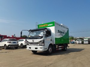 東風3308軸距吸污凈化車
